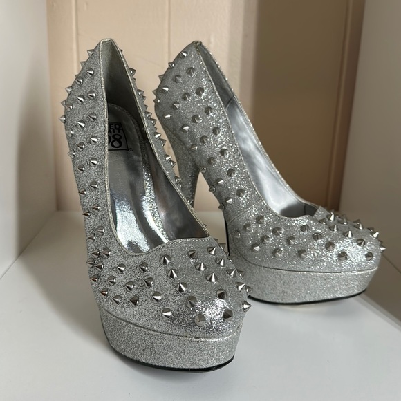 Spiked Heels - Picture 1 of 6
